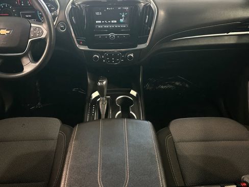 Used 2018 Chevrolet Traverse LS FWD image 4