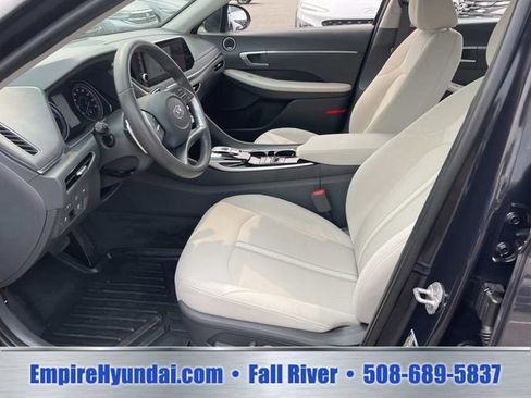 Used 2023 Hyundai Sonata SEL w/ Cargo Package FWD image 16
