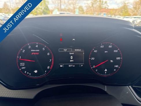 Used 2025 Chevrolet Trax RS w/ Sunroof Package image 15