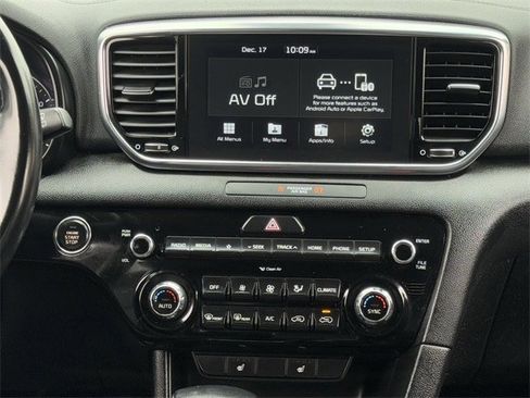 Used 2022 Kia Sportage EX image 17