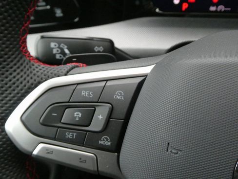 New 2026 Volkswagen GTI SE FWD image 8
