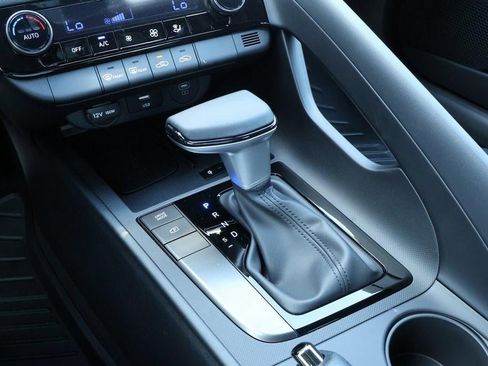 New 2025 Hyundai Elantra Sport image 13