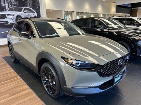 Used 2025 MAZDA CX-30 Carbon image 2