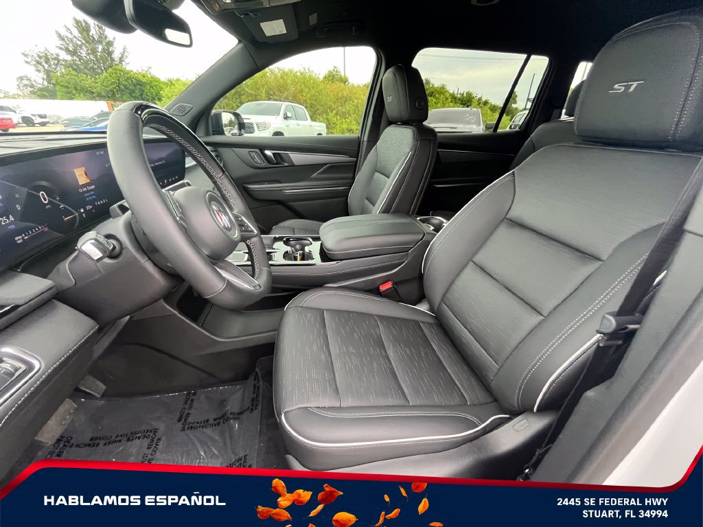 Used 2025 Buick Enclave Sport Touring w/ Super Cruise Package FWD image 10