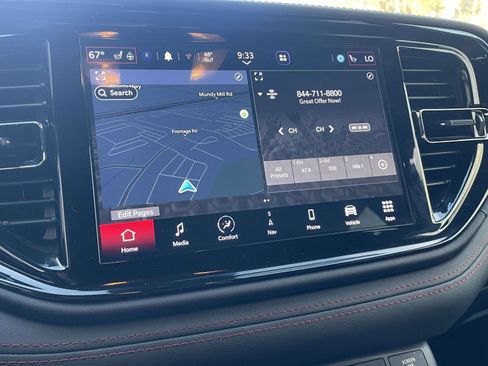 Used 2024 Dodge Durango GT image 7