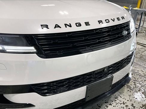 Used 2025 Land Rover Range Rover Sport Dynamic SE image 29