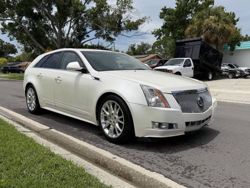 Used 2013 Cadillac CTS Performance RWD image 2