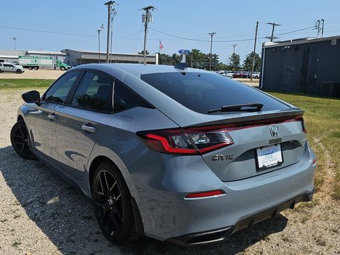 Used 2022 Honda Civic Sport image 6