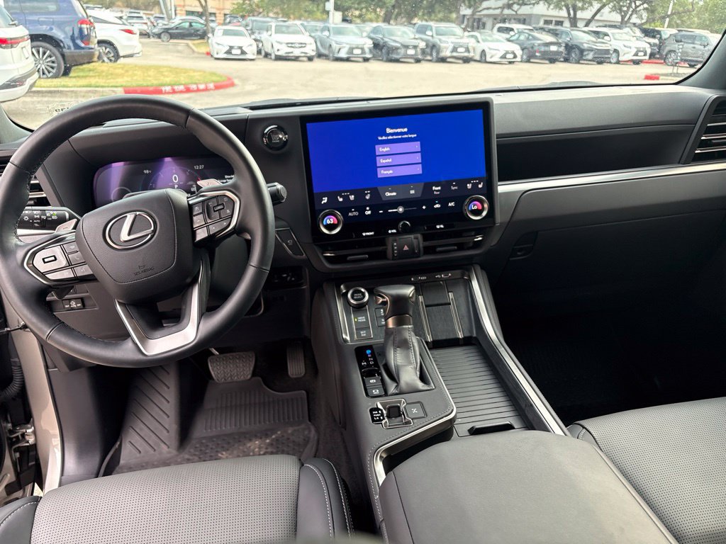 Certified 2025 Lexus GX 550 w/ Accessory Package (2T) AWD/4WD image 17