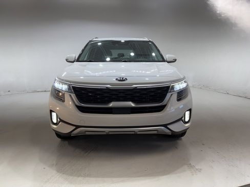Used 2021 Kia Seltos SX w/ SX Sunroof Package image 8