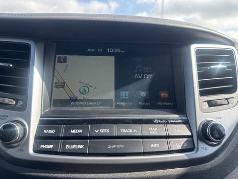 Used 2016 Hyundai Tucson Limited image 43