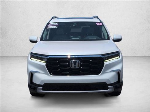 Used 2023 Honda Pilot Elite image 3