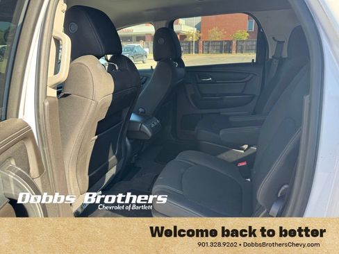 Used 2016 GMC Acadia SLE FWD image 16
