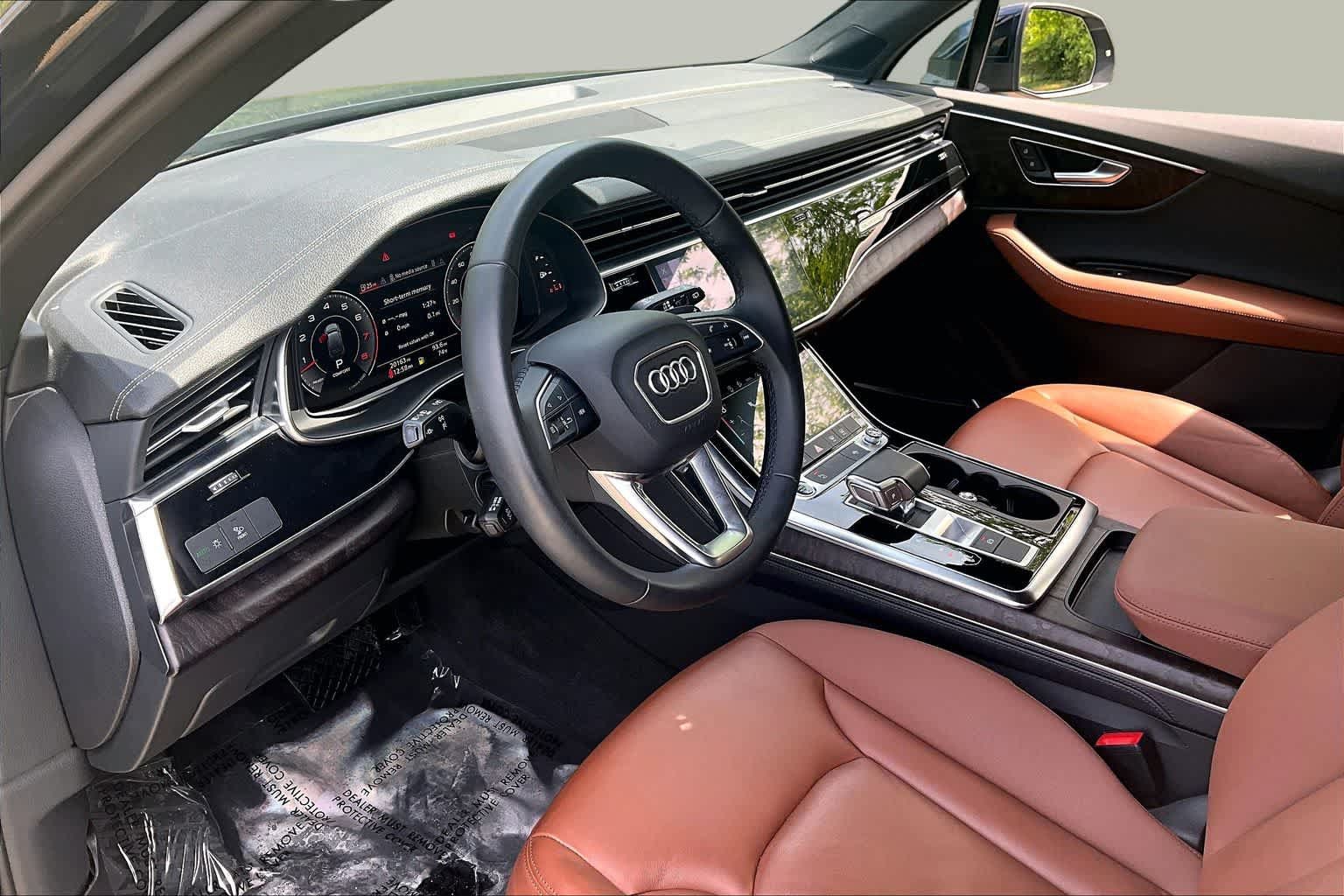 Used 2023 Audi Q7 3.0T Premium Plus w/ Premium Plus Package AWD/4WD image 18