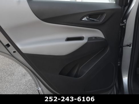 Used 2024 Chevrolet Equinox LS image 24