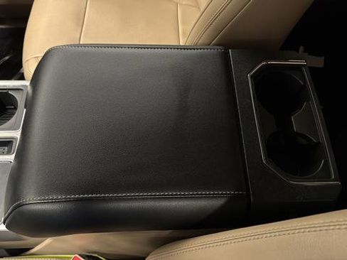 Used 2016 Ford F150 Lariat w/ Equipment Group 502A Luxury RWD image 20