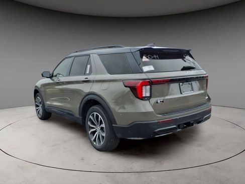 New 2026 Ford Explorer ST-Line image 3