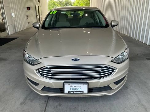 Used 2018 Ford Fusion SE FWD image 22