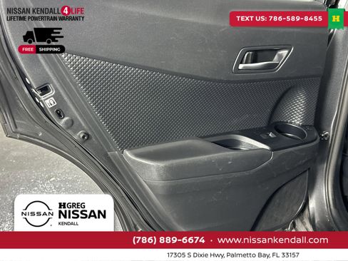 Used 2021 Toyota C-HR LE image 33