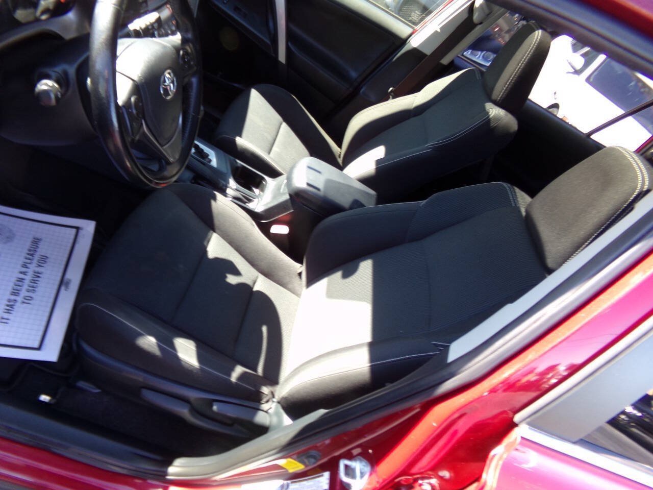 Used 2018 Toyota RAV4 XLE w/ Plus Extra Value Package AWD/4WD image 11