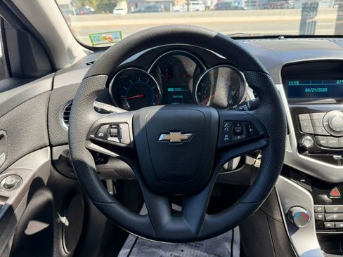 Used 2016 Chevrolet Cruze LT image 19