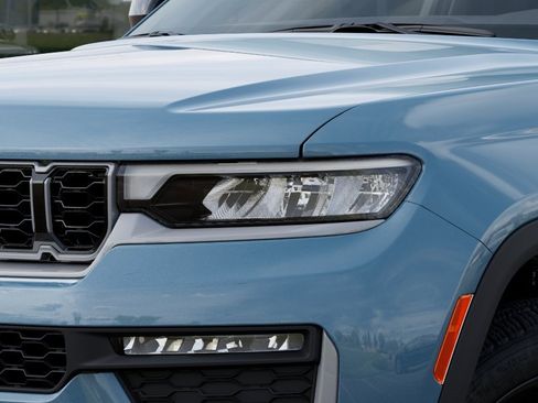 New 2026 Jeep Grand Cherokee Limited image 10