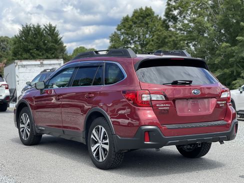 Used 2018 Subaru Outback 3.6R Limited AWD/4WD image 5
