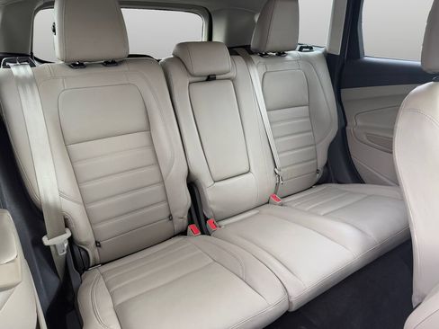 Used 2017 Ford Escape SE w/ SE Leather Comfort Package AWD/4WD image 22