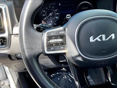 Used 2023 Kia Sorento SX FWD image 19