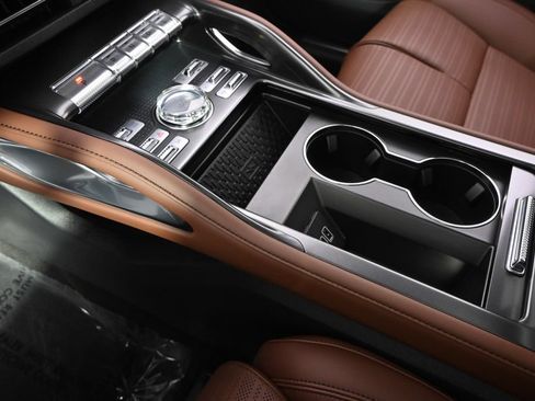 New 2026 Lincoln Nautilus Reserve AWD/4WD image 31