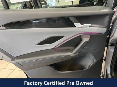 Certified 2025 Volkswagen Tiguan SE AWD/4WD image 16
