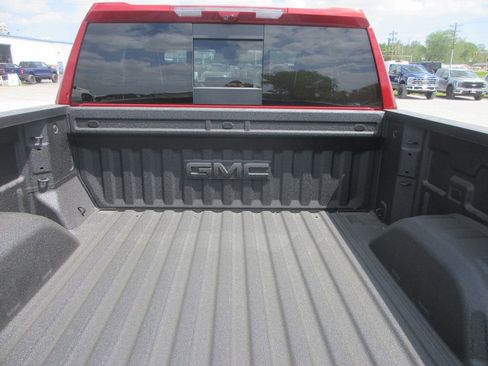 New 2026 GMC Sierra 1500 AT4X w/ LPO, Black Badging Package AWD/4WD image 6