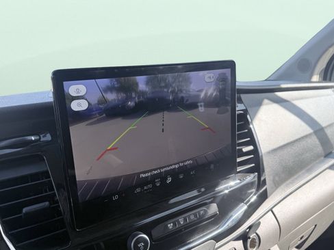 Used 2023 Ford Transit 350 XLT image 45