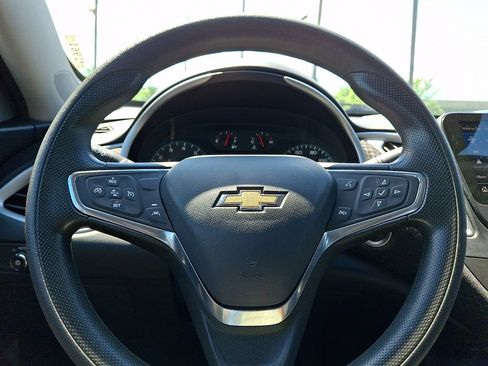 Used 2024 Chevrolet Malibu LT FWD image 18