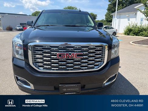 Used 2018 GMC Yukon Denali w/ Denali Ultimate Package AWD/4WD image 2