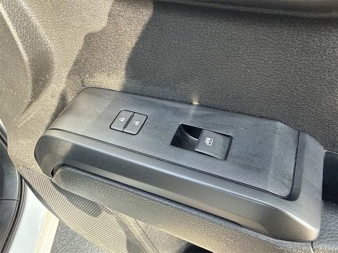 Used 2022 Toyota Tacoma SR5 image 26