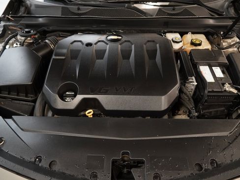 Used 2019 Chevrolet Impala LT w/ LT Convenience Package image 36