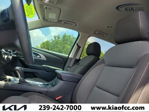 Used 2020 Chevrolet Traverse LS FWD image 25