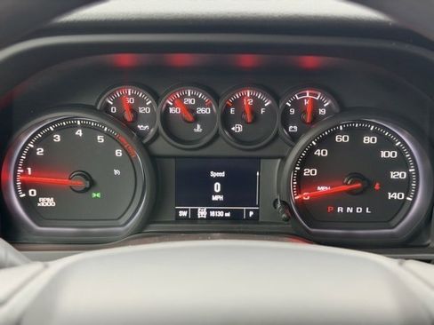 Certified 2025 Chevrolet Silverado 2500 Custom w/ Custom Convenience Package image 10