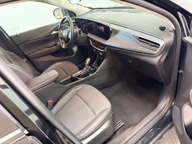 Used 2024 Buick Encore GX Preferred w/ Comfort Package FWD image 34