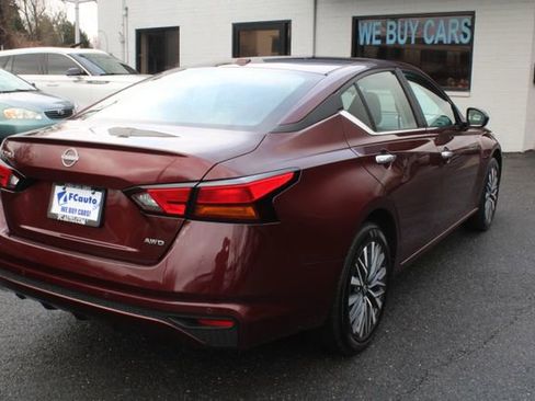 Used 2025 Nissan Altima 2.5 SV image 11