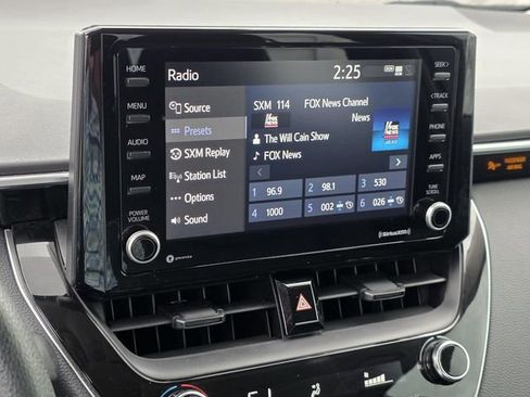 Used 2022 Toyota Corolla LE FWD image 15