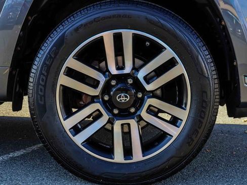 Used 2018 Toyota 4Runner Limited image 26