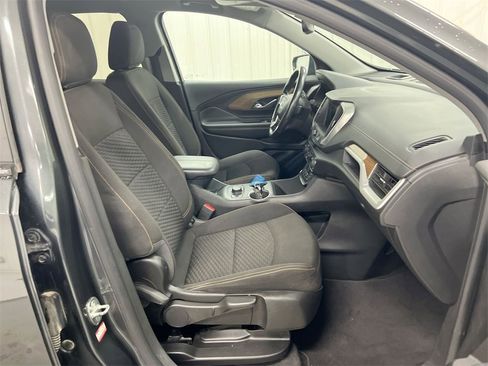 Used 2021 GMC Terrain SLE w/ Driver Convenience Package image 21
