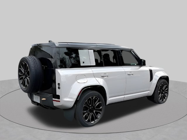 New 2026 Land Rover Defender 110 OCTA AWD/4WD image 40