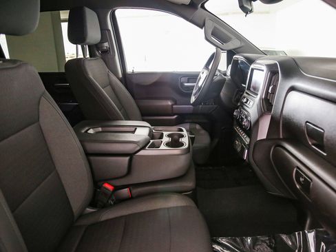 Used 2022 Chevrolet Silverado 1500 Custom w/ LPO, Dark Essentials Package RWD image 18