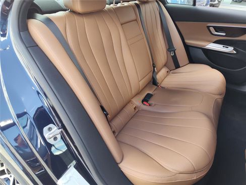 New 2026 Mercedes-Benz E 350 4MATIC Sedan image 10