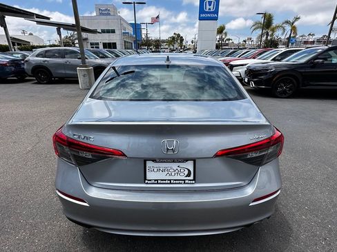 Used 2024 Honda Civic Sport image 7
