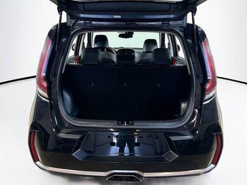 Used 2023 Kia Soul GT-Line FWD image 21