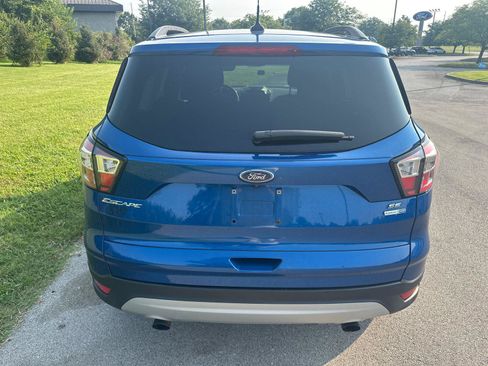 Used 2018 Ford Escape SE w/ Ford Safe & Smart Package AWD/4WD image 14